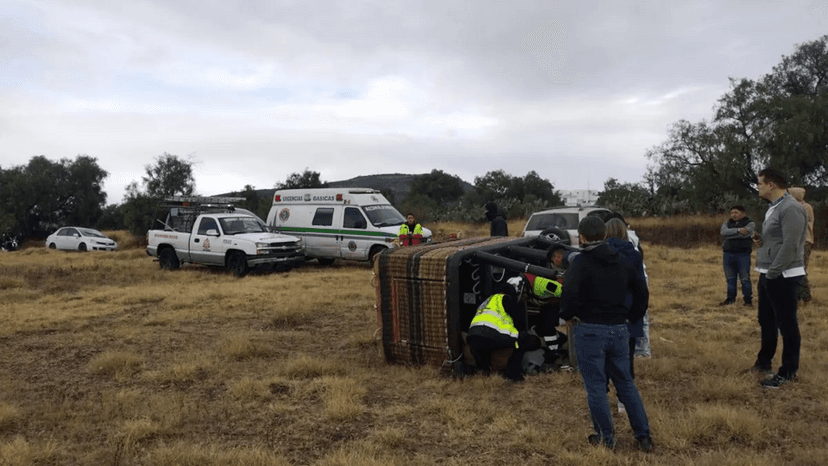 VIDEO Dos extranjeros heridos deja accidente de globo aerostático en el Edomex