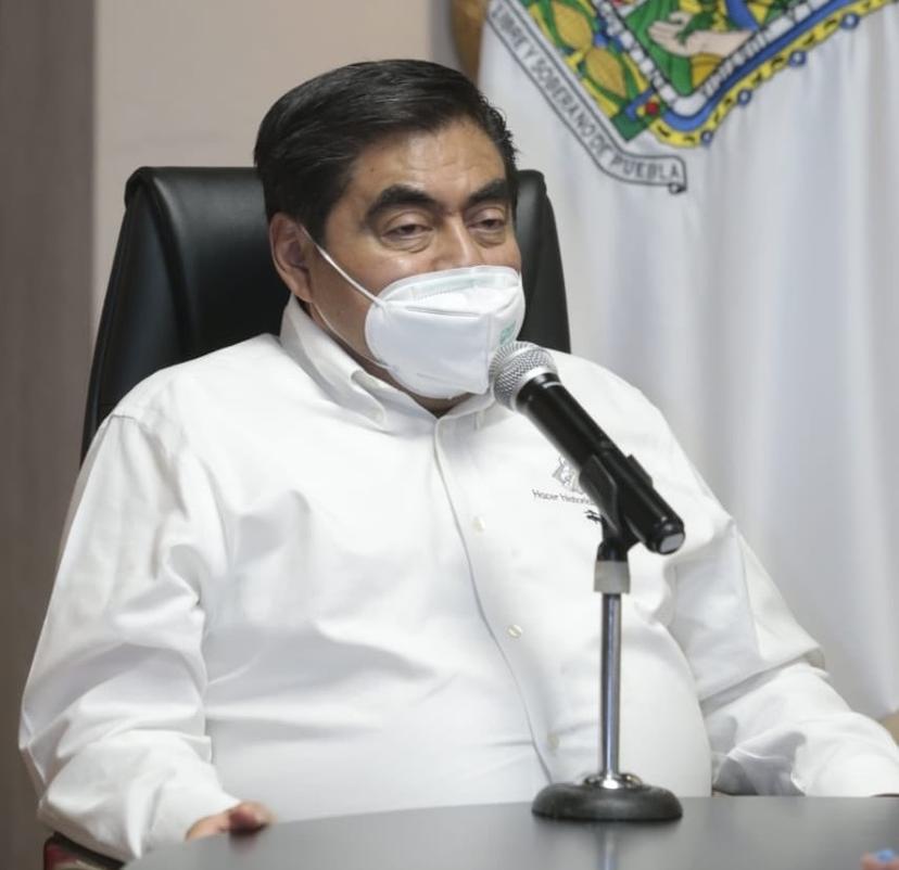 No doy mayor importancia a infamias contra mi salud: Barbosa