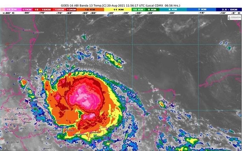 Lluvias, deslaves e inundaciones traería el Huracán Grace en Puebla