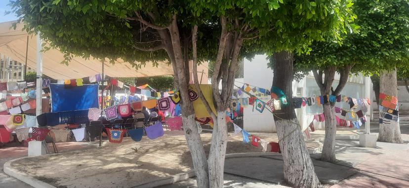 El Grafiti Tejido invade el Parque Manuel Ávila Camacho en Tecamachalco