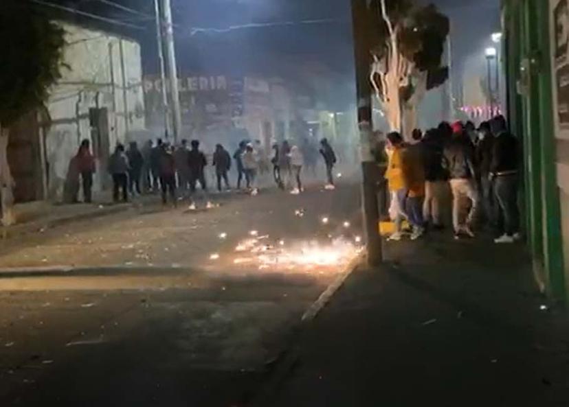 VIDEO Ni la pandemia evitó las guerras  de cohetes en Huejotzingo