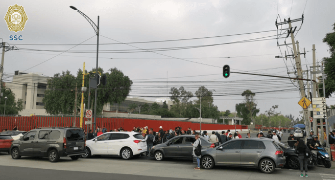 AMLO respetará bloqueos de trabajadores del Poder Judicial en San Lázaro