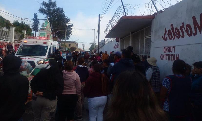 Dan de alta a maestra herida por balacera en primaria de Texmelucan