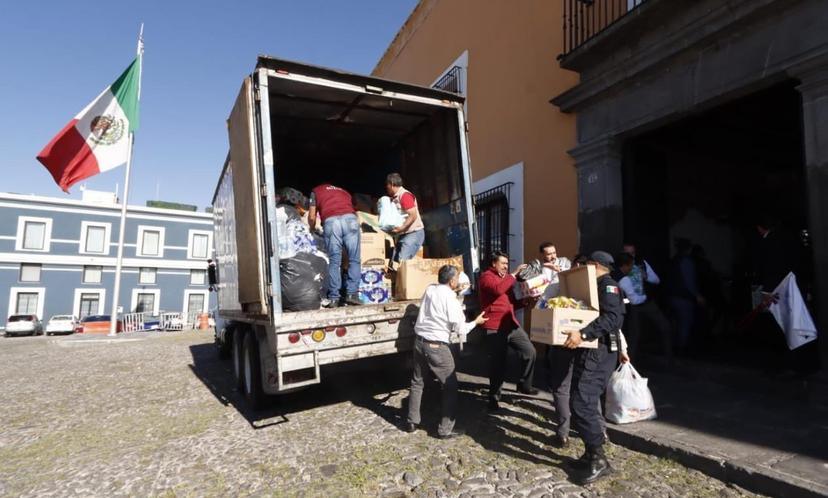 Puebla envía 10 toneladas víveres a damnificados por huracán John en Guerrero