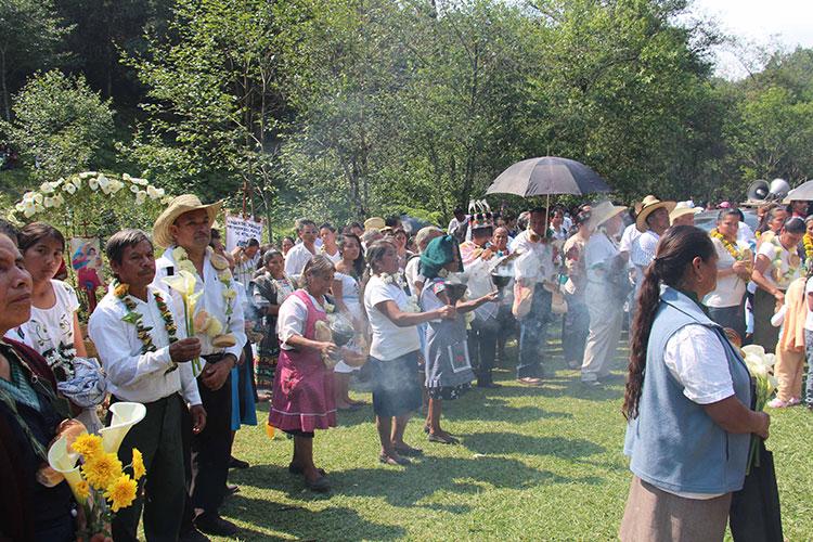 Rechazan hidroeléctrica y echan a trabajadores de Atoluca