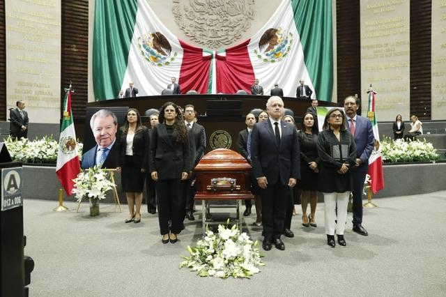 VIDEO Diputados rinden homenaje luctuoso a Porfirio Muñoz Ledo