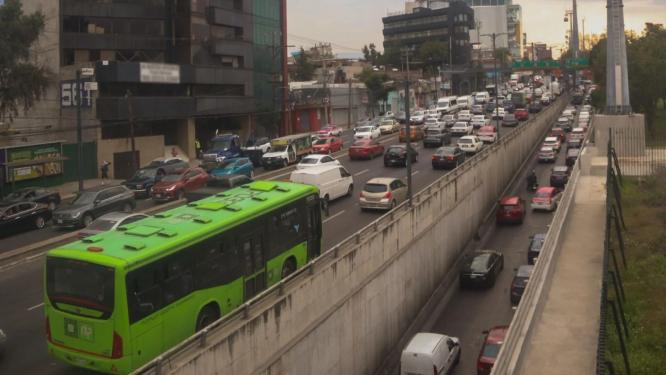 Checa el Hoy no circula de este martes antes de viajar a la CDMX