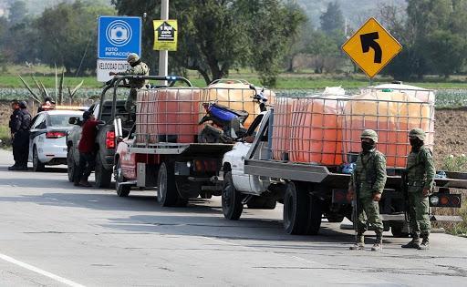 Mandan a la cárcel a trabajadores de Pemex por huachicoleros