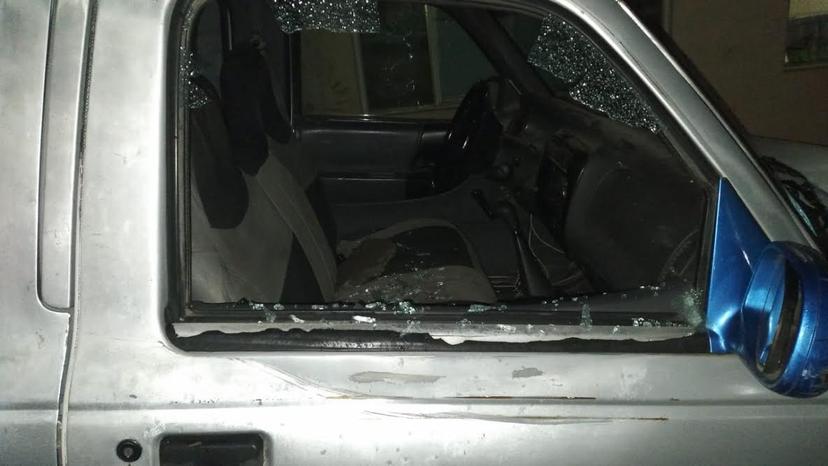 Vandalizan vehículo de asesor legal del edil electo en Huitzilan