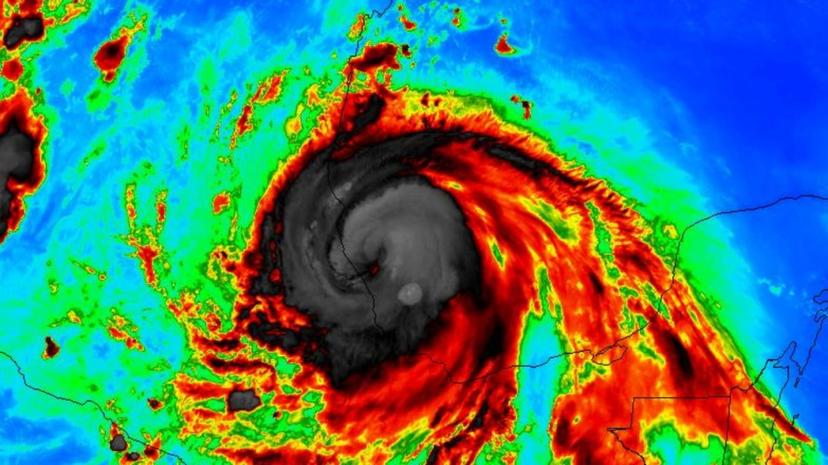 Grace se intensifica a categoría 3 a punto de impactar Veracruz