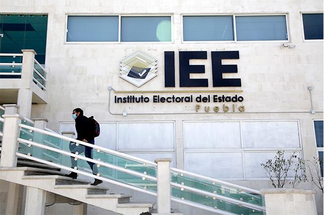 Secretario del IEE promueve juicio contra proceso de ratificación