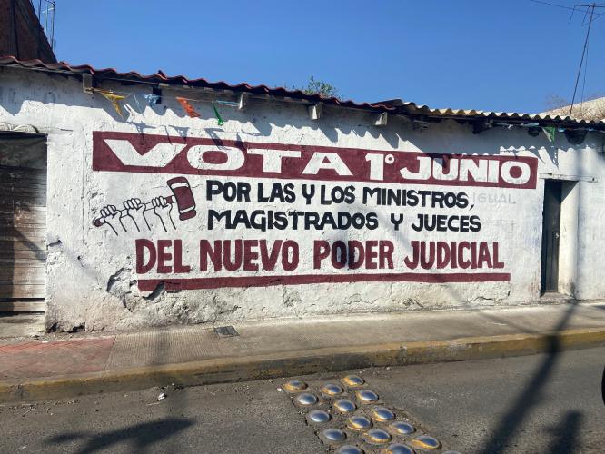 INE Atlixco se deslinda de bardas que llaman al voto para elección de magistrados 