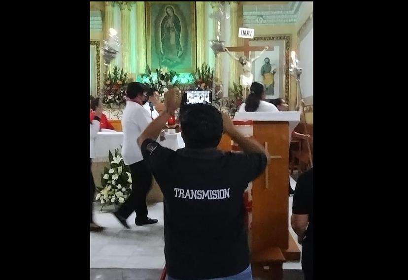 Ponen fin a transmisión de misas por Facebook Live en templo de Atlixco