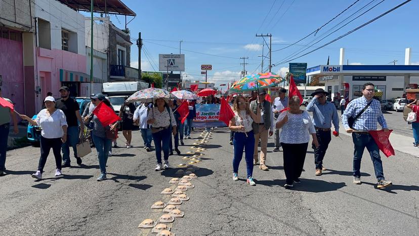 Marchan cientos de antorchista en Atlixco; piden reapertura de kínder