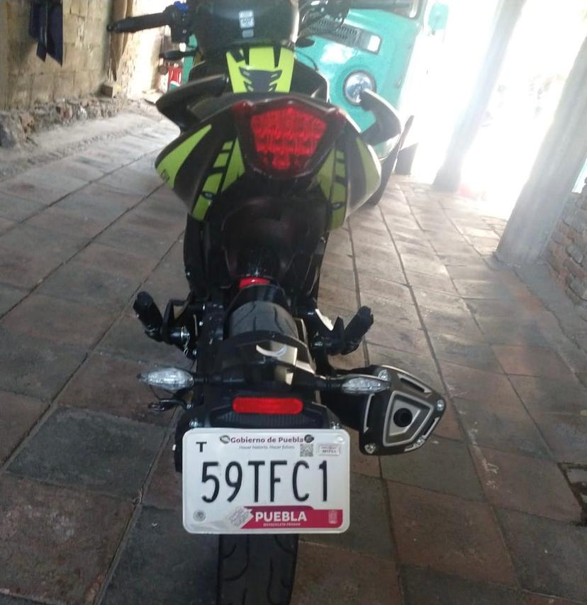 Roban motocicleta en Centro Comercial de Atlixco