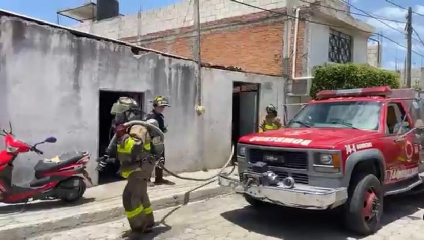 Se quema cuarto de vivienda en Atlixco tras corto circuito