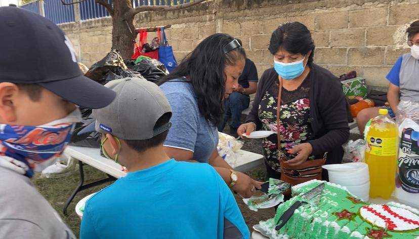 Empresarios y padres ayudan a niños de Atlixco a salir del estrés de la pandemia