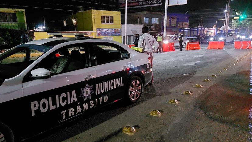 Joven tirado en calles de Atlixco alerta a vecinos y cuerpos de socorro