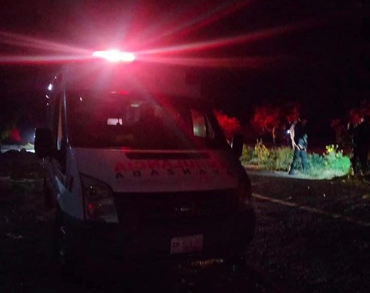 Pareja se accidenta por ir a exceso de velocidad en Atlixco