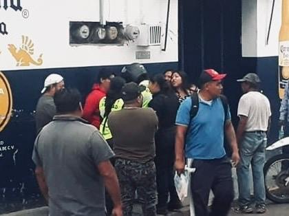 Atrapan en alrededores del tianguis de Atlixco a ladrón de joyas