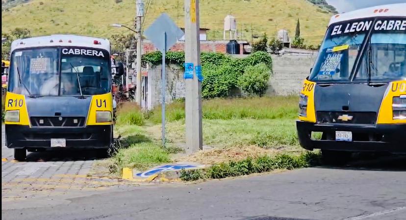 Este lunes cientos de atlixquenses se quedan sin transporte público