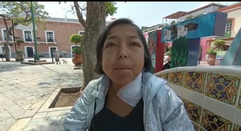 Mujer originaria de Guanajuato pide ayuda para sobrevivir en Atlixco