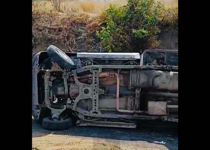 La peligrosa curva del diablo en Atlixco atrapa un auto de carga más