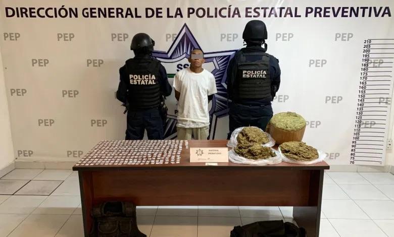 Con 12 kilos de mariguana cae joven tlaxcalteca en Atlixco