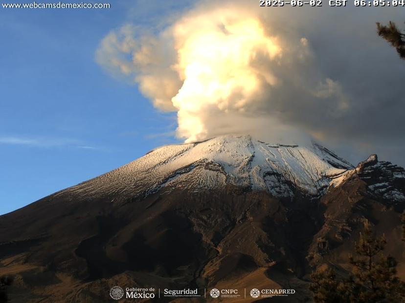 Sigue el Popocatépetl con actividad moderada; registra 64 exhalaciones