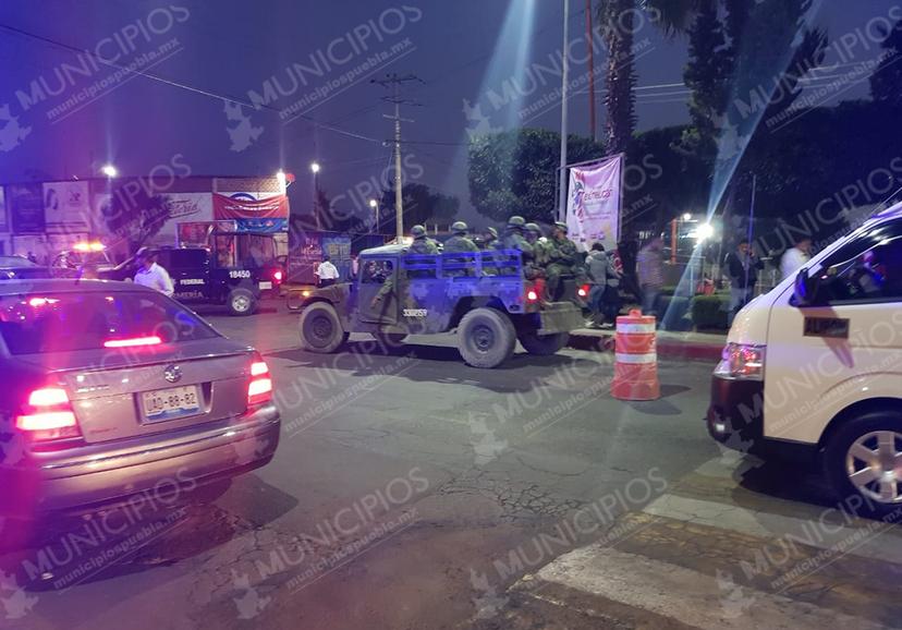 Linchan a ladrón y detienen a otro tras robar taxi en Texmelucan
