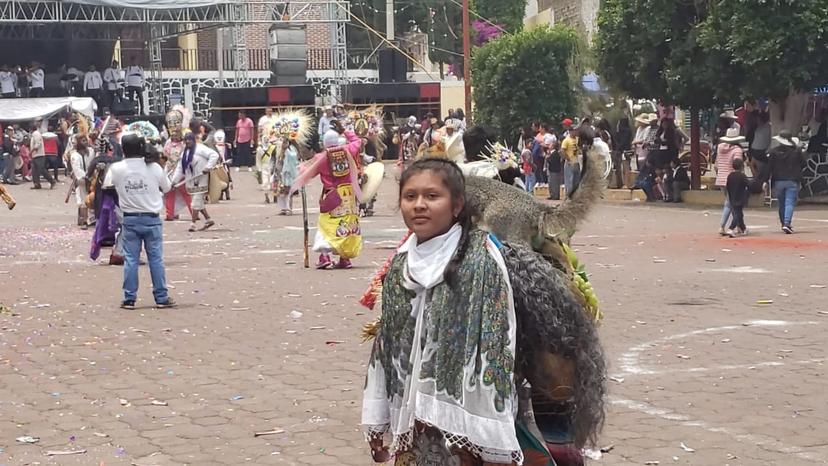 Con danzas y desfile celebra región de Texmelucan 5 de Mayo