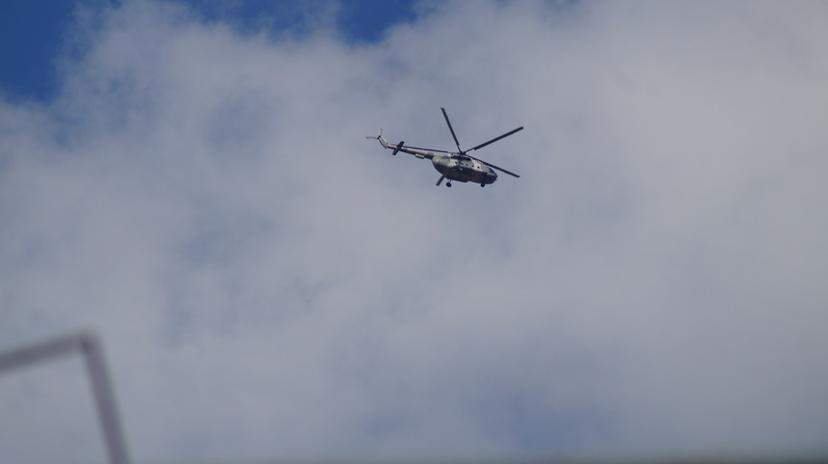 Helicóptero de la Marina sobrevuela en Quecholac