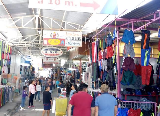 Tianguis de Texmelucan suspende actividades por 3 semanas