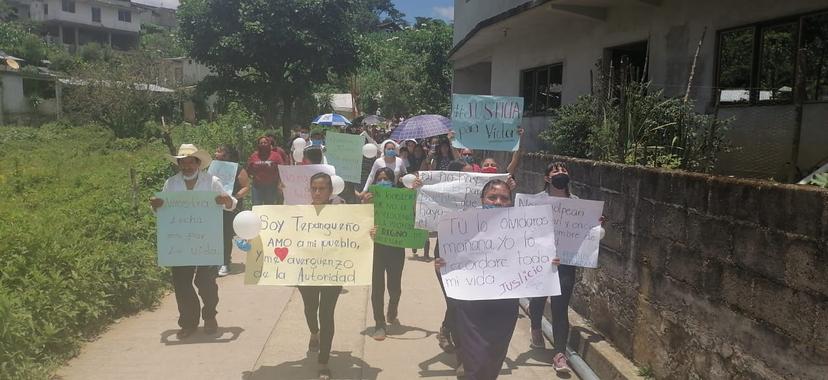 Protestan pobladores por abuso de autoridad en Tepango de Rodríguez