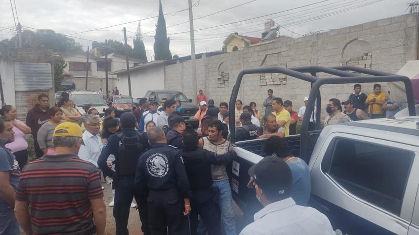 Rescatan a ladrón de ser linchado en Tlaxcala