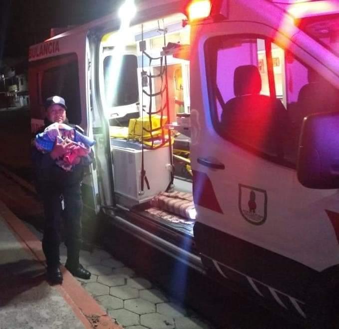 Paramédicos ayudan en dos nacimientos en San Salvador El Verde