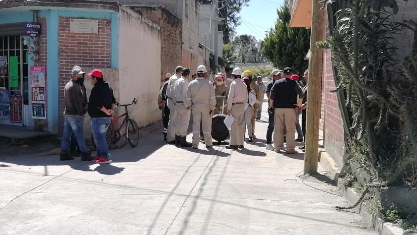 Presencia de mercaptano en drenaje alerta a bomberos de Texmelucan