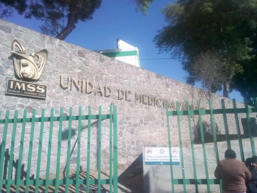 Despojan de celulares a trabajadores del IMSS en Texmelucan