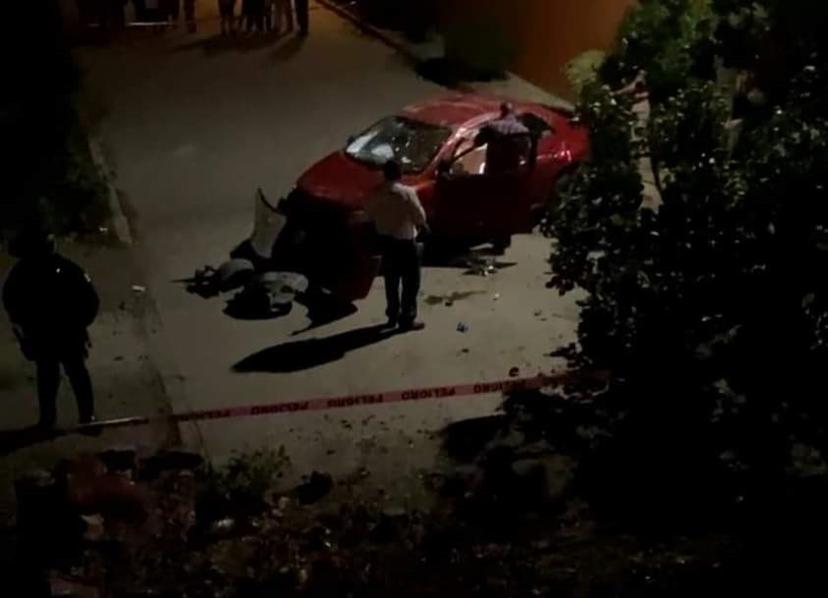 Padres de alcaldesa de Izúcar sufren aparatoso accidente 