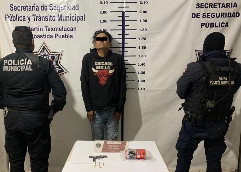 Cae el Rockero con arma y cartuchos en Texmelucan