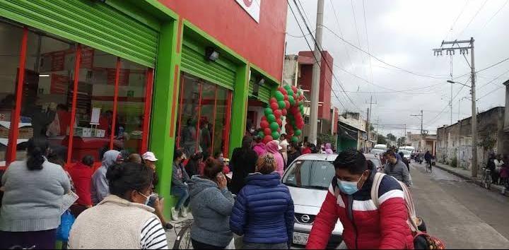 Roban tienda 3B y a clientes en Texmelucan