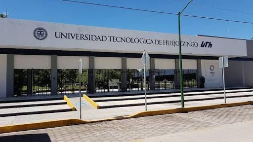 Luis Torreblanca deja la rectoría de la Universidad Tecnológica de Huejotzingo