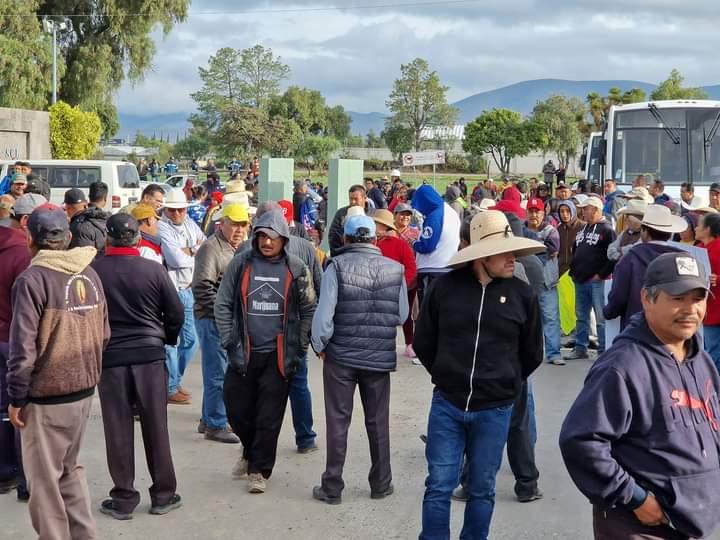 Exigen en Quecholac a Cooperativa Cruz Azul remodelar la vía Tecamachalco-Cañada