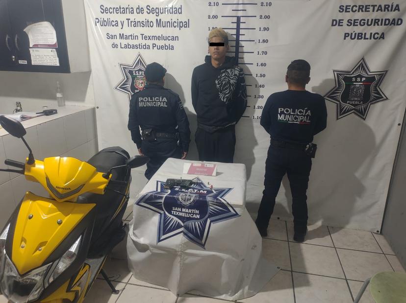 Aseguran a presunto ladrón de motos en Texmelucan