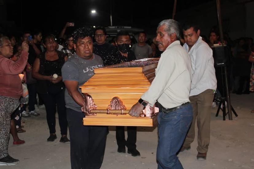Inicia arribo de cuerpos de víctimas del accidente en la Cuacnopalan-Oaxaca