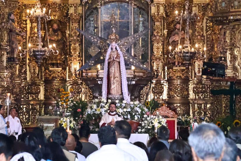 Realizan preparativos para la bajada de la Virgen de Ocotlán