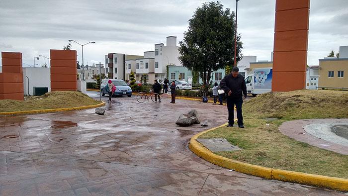 Vecinos de Huejotzingo retienen patrulla porque no detuvo a ladrón