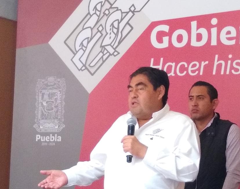 Ejecutados en Puebla seguro se portaron mal: Barbosa