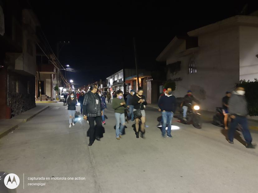 VIDEO Marchan vecinos vigilantes ante inseguridad en Texmelucan