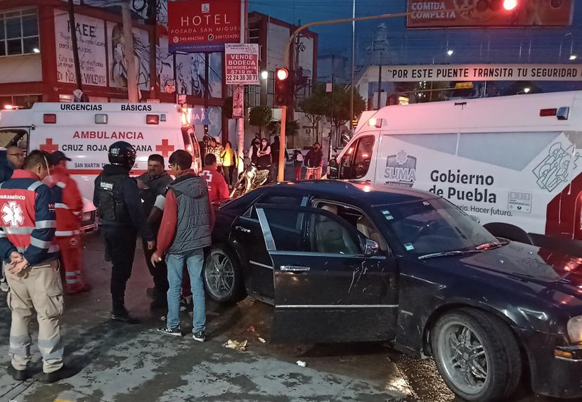 Balean a tres personas cuando circulaban en calles de Texmelucan